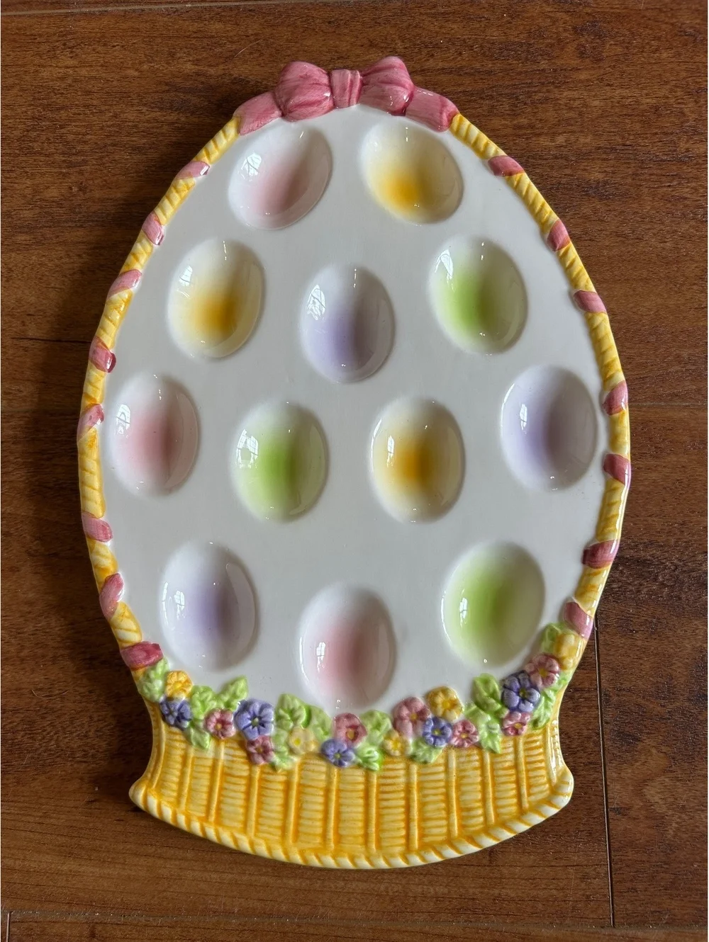 Vintage SIA Master Group Ceramic Easter Egg Holder Plate